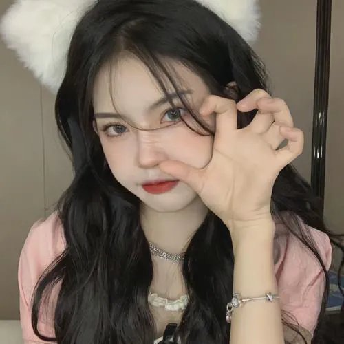 艳女怀春海报