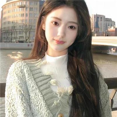动态漫画·开局强吻裂口女海报